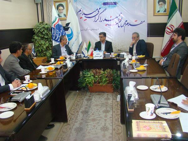 نشست مدیران کل ارشد استان با سرمایه گذاران بخش خصوصی