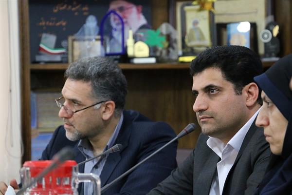نشست تخصصی مدیرکل ارتباطات و فناوری اطلاعات خوزستان با اساتید و مدیران گروه دانشگاههای اهواز