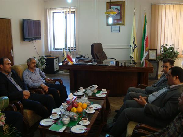 دیدار مدیرکل ارتباطات و فناوری اطلاعات خوزستان با مدیرکل پست استان خوزستان